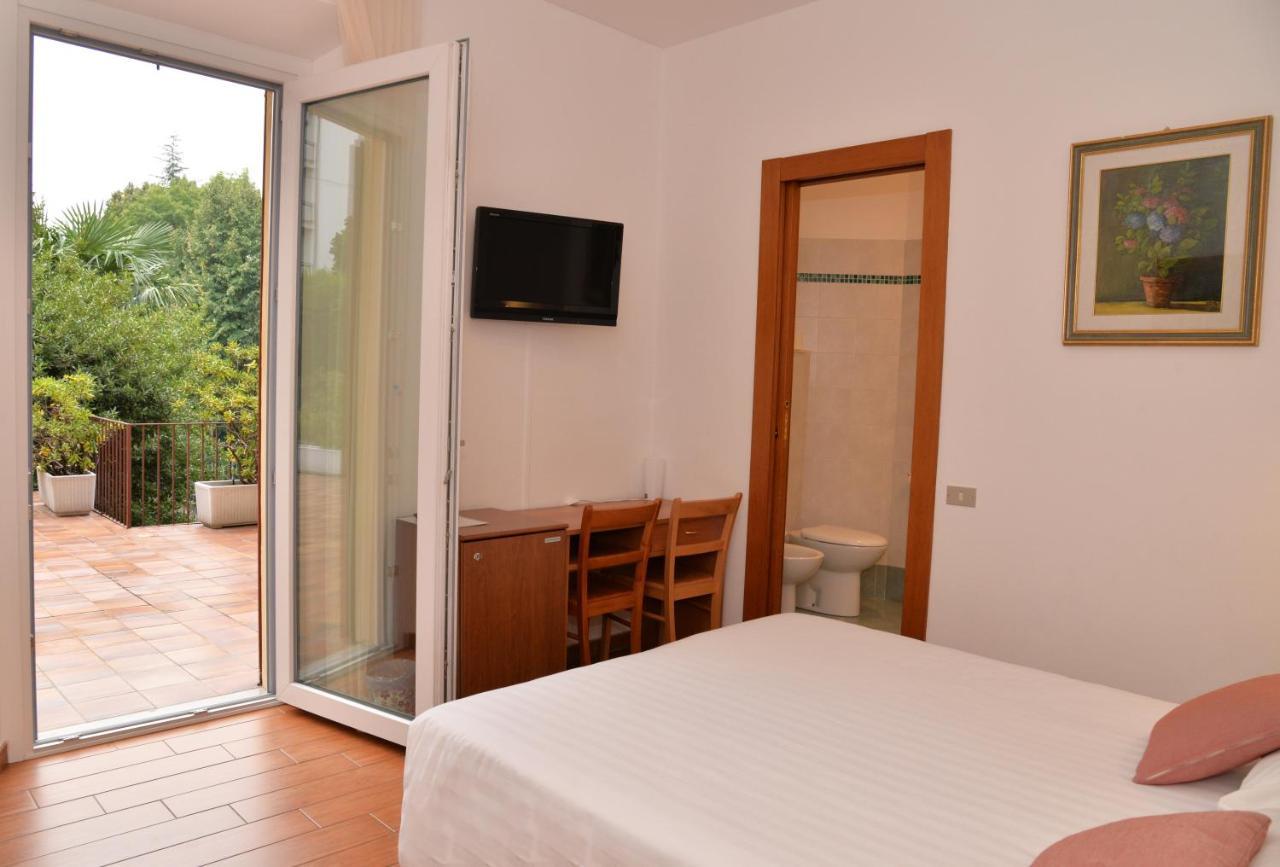 Hotel Quarcino Como Eksteriør bilde