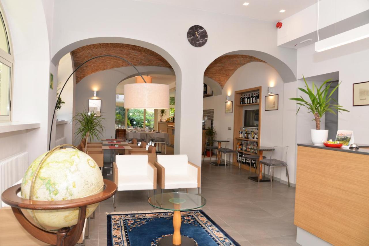 Hotel Quarcino Como Eksteriør bilde