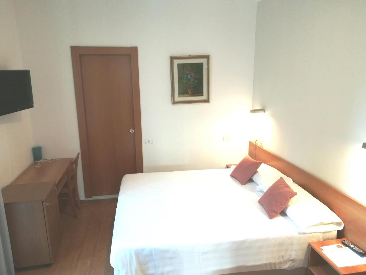 Hotel Quarcino Como Eksteriør bilde