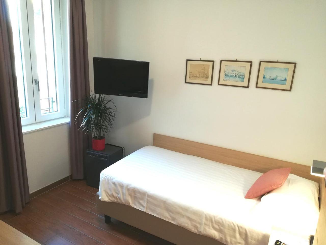 Hotel Quarcino Como Eksteriør bilde