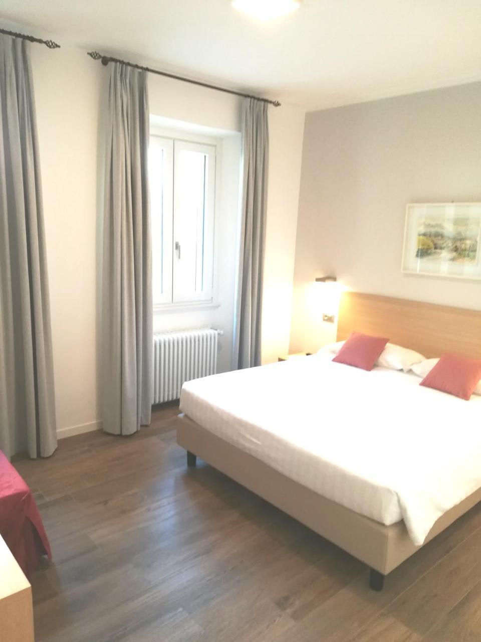 Hotel Quarcino Como Eksteriør bilde
