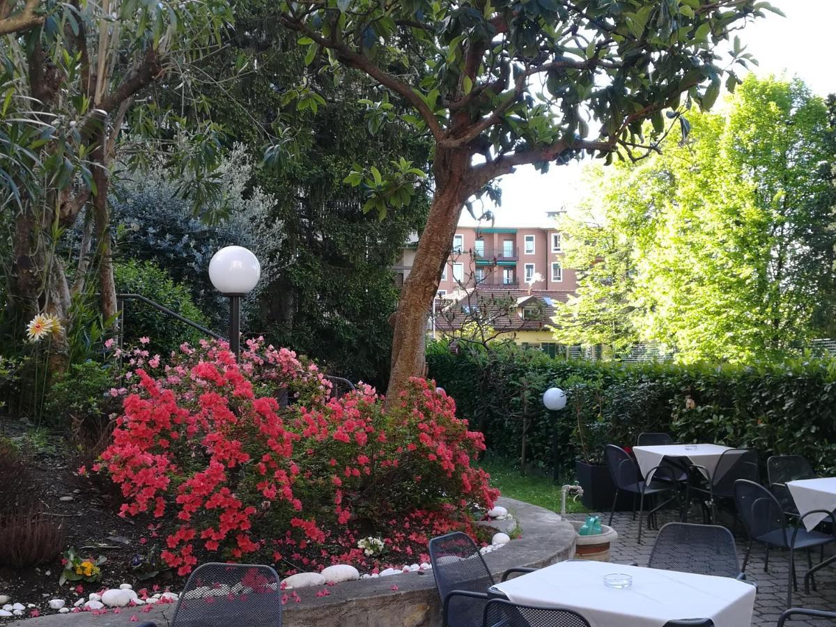 Hotel Quarcino Como Eksteriør bilde